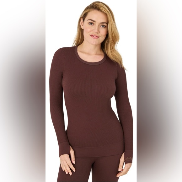 Kindly Yours Women's Seamless Rib Scoop Neck Thermal Top - Picture 6 of 9